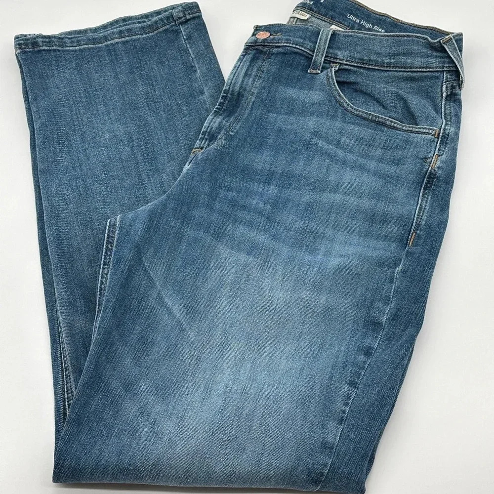 Women's Ultra High Rise Medium Blue Jeans